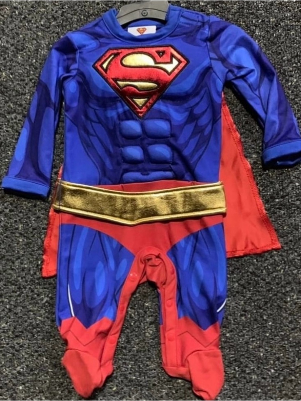 New Superman infant boy fits size 0/3, 3/6 month deluxe padded jumpsuit costume